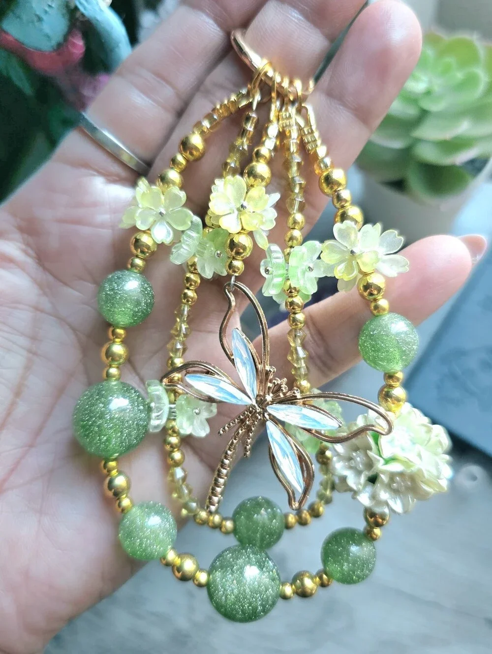 🌷Dragonfly Centered Trendy Fairycore Green Chunky Glittered Bead Phone Charm